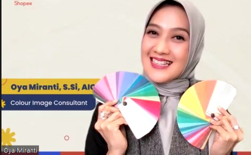 Konsultan warna Oya Miranti (Foto: Bincang Shopee 9.9)