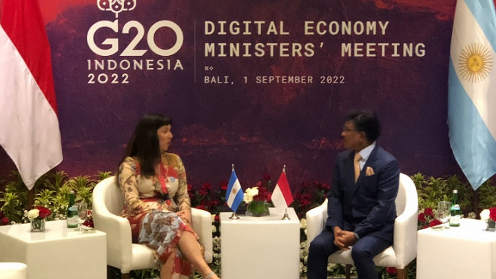 Menkominfo Perkuat Kerja Sama Digital dengan 12 Delegasi