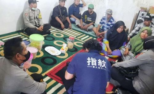 Melahirkan dalam Kamar Terkunci, Remaja dan Bayinya Meninggal