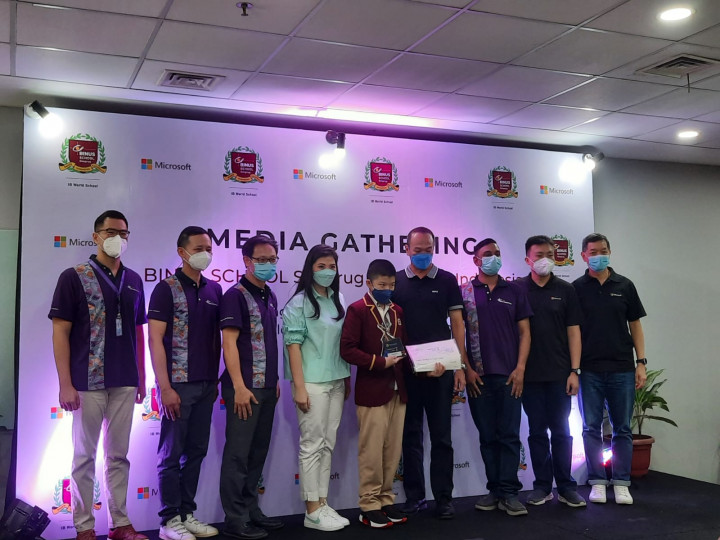 Evan Felix, Satu-satunya Siswa dari Indonesia Menang di Imagine Cup Junior 2022