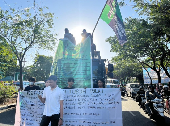 HMI Kecam Tindakan Represif Aparat ke Demonstran Perempuan di Dompu, NTB