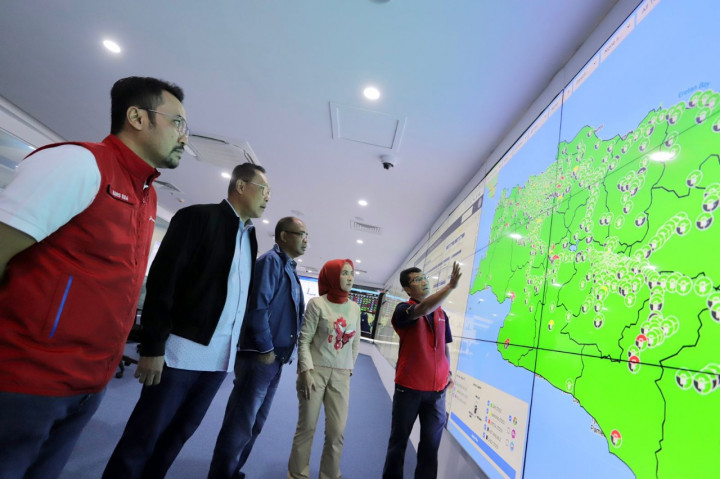 Pastikan Stok BBM Aman, Dirut Pertamina Pantau Langsung Lewat <i>Command Center</i>