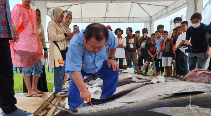Raja Tuna Jepang Kyoshi Kimura Meriahkan Festival Tuna Gorontalo