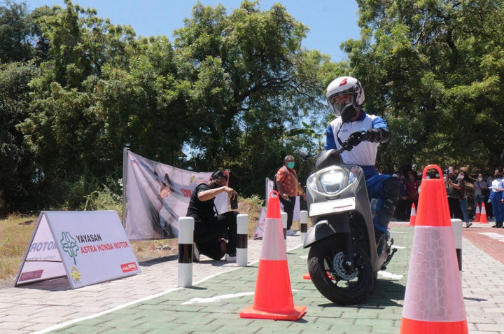 Mengemas Pelatihan Safety Riding Sebagai Wisata Di Bali