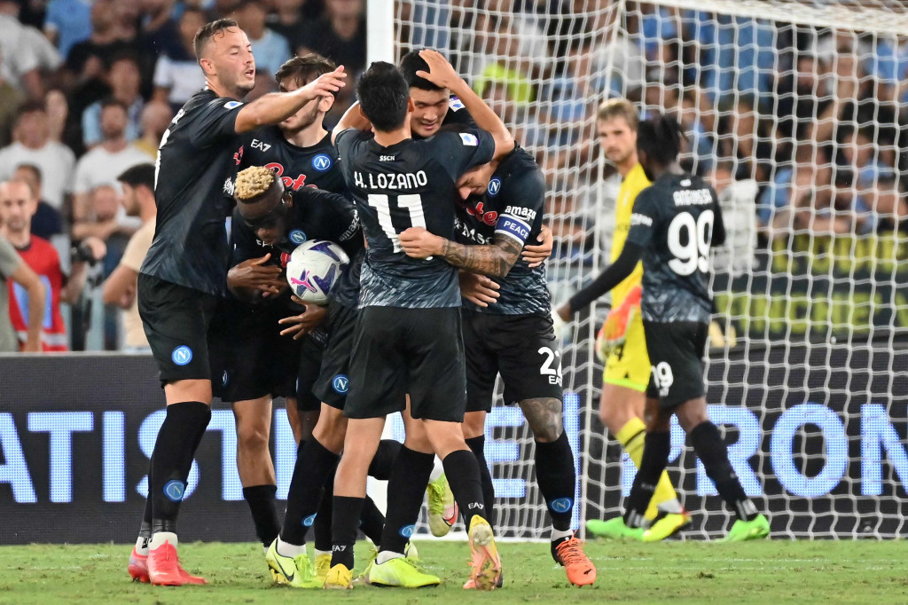 Liga Italia: Tekuk Lazio 2-1, Napoli Gusur AC Milan di Puncak Klasemen