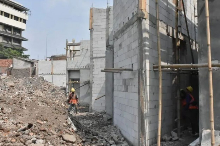 Revitalisasi 136 Rumah di Kampung Gembira Gembrong Memasuki Tahap Akhir