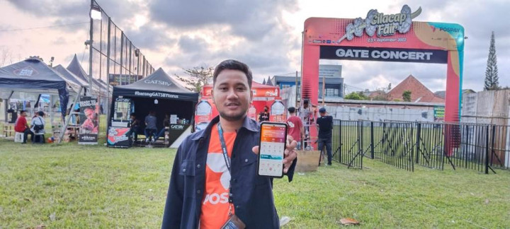 Ratusan Penonton Ramaikan Malam Cilacap Fair