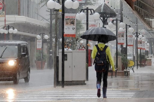 70 Penerbangan di Jepang Dibatalkan Akibat Kedatangan Topan Hinnamnor