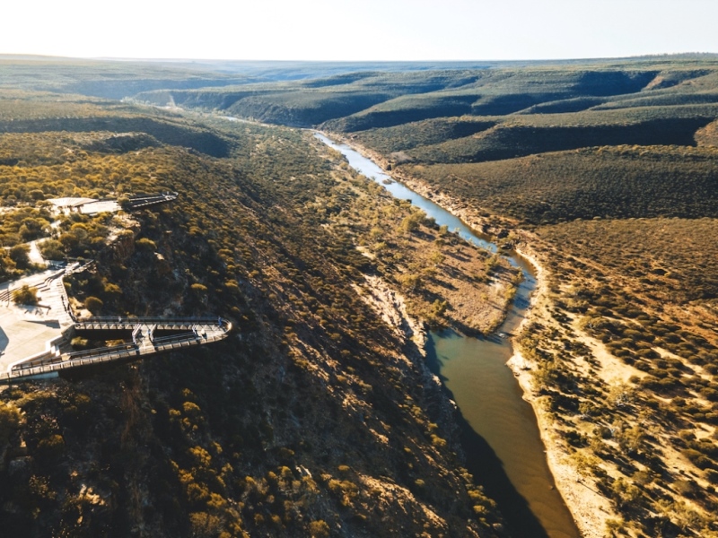 The Coral Coast - Kalbarri Skywalk and Murchison River Gorge's Rust-Red Cliff, Australia Barat. (Foto: Tourism Western Australia)