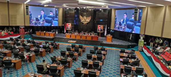 Rapur DPRD DKI Diwarnai Cekcok PKS dan PDIP Terkait Penaikan Harga BBM
