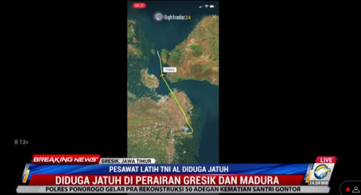 Pesawat Latih TNI AL Jatuh di Selat Madura