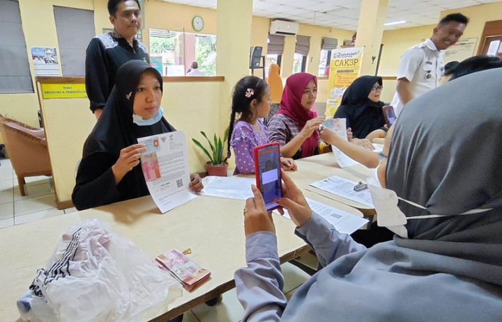 57 Ribu Keluarga di Kota Tangerang Terima BLT BBM