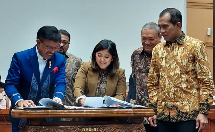 Tok, Seluruh Fraksi Sepakat RUU PDP Dibawa ke Paripurna untuk Disahkan