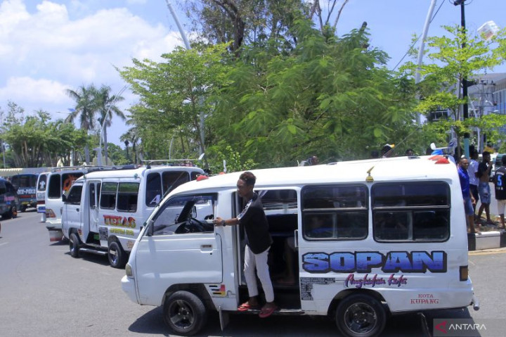 Tarif Angkutan Umum di NTT Ditetapkan Naik 30%