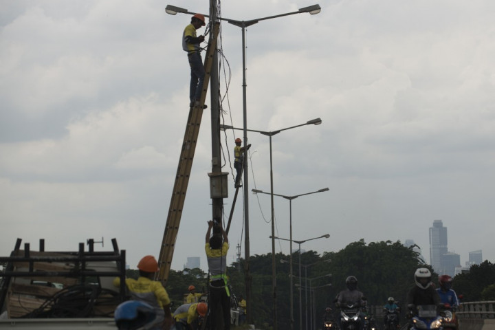 Lampu Penerangan Jalan di Kota Bandung Banyak Dicuri