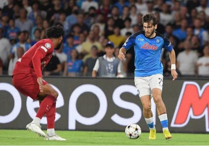 Rapor Pemain Liverpool saat Dibantai Napoli, James Milner dan Joe Gomez 'Ampas'