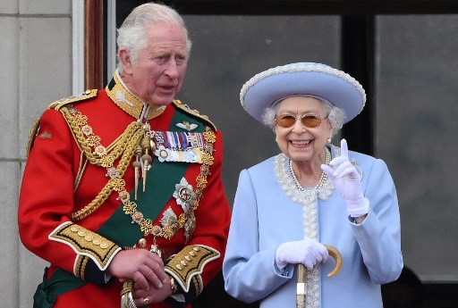 Kesehatan Menurun, Ratu Elizabeth II Ditemani Pangeran Charles