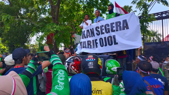 BBM Naik, Pengemudi Ojol Makassar Demo Tuntut Penyesuain Tarif