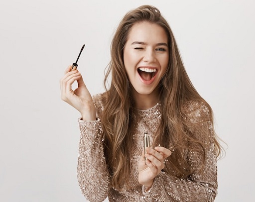 Anti Gagal! Cara Pakai Maskara agar Bulu Mata Lentik Sempurna