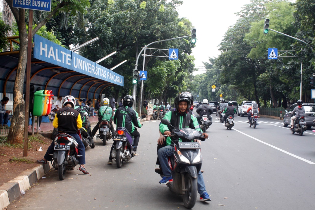 Ilustrasi Ojek Online. Foto: MI/Bary Fathahlilah