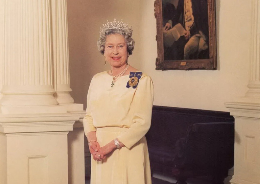 Ratu Elizabeth (Foto: instagram)