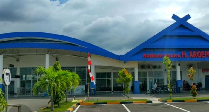 Tiket Mahal Penumpang Sepi, Bandara Aroeppala Selayar Tutup
