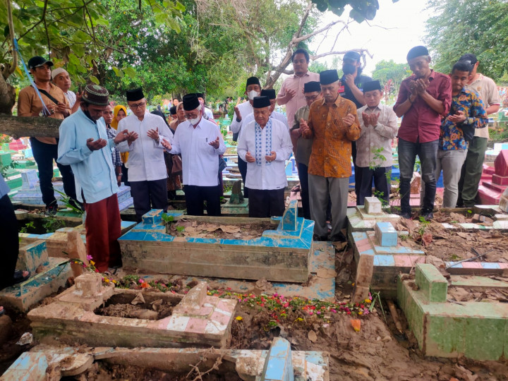 Ponpes Gontor Tawarkan Beasiswa bagi 2 Adik AM