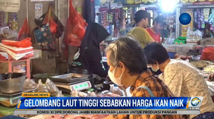 Harga Ikan di Bandung Melonjak Akibat BBM Naik dan Cuaca Buruk
