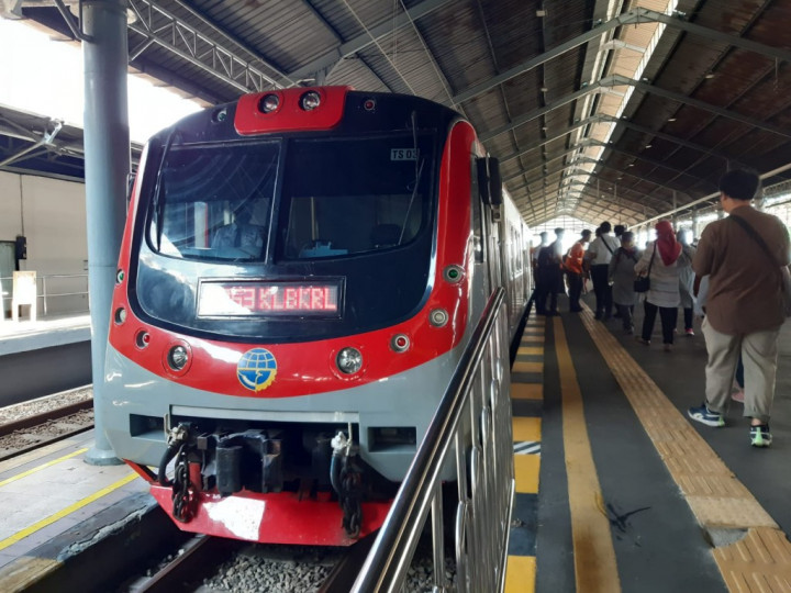 Harga BBM Naik, Jumlah Penumpang KRL Yogyakarta Bertambah 3%