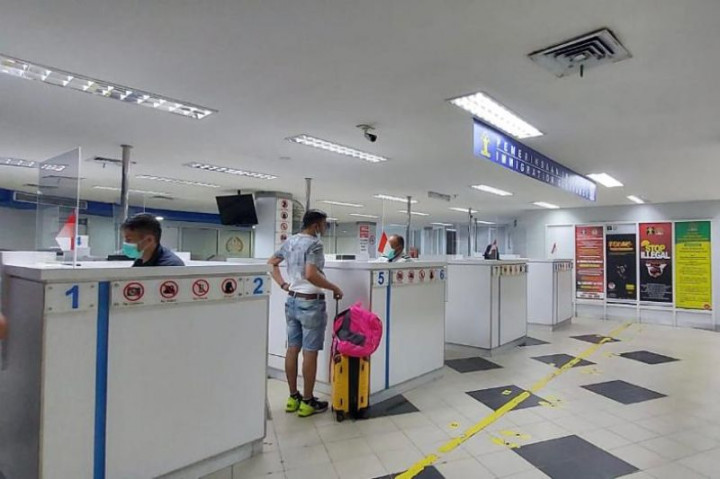 Imigrasi Batam Tunda Keberangkatan 598 WNI ke Luar Negeri