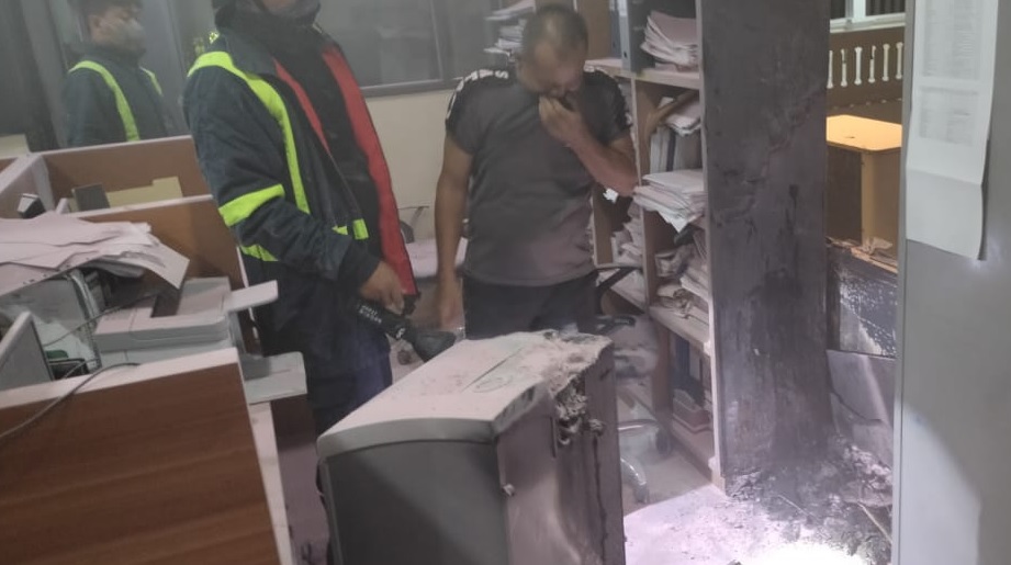 Kondisi ruangan kantor DPRD Kabupaten Bekasi yang terbakar. Istimewa