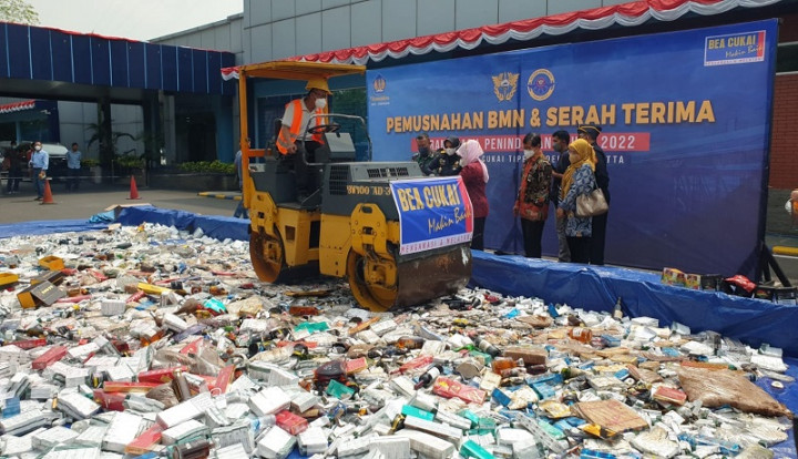 Ilegal, <i>Sex Toys</i> hingga Sarang Burung Walet Dimusnahkan