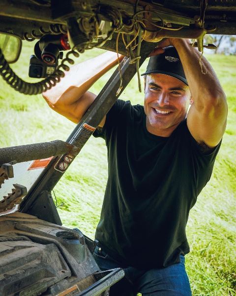 Zac Efron pernah menderita stres berat saat syuting film Baywatch.   (Foto: Dok. Instagram Zac Efron/@zacefron)