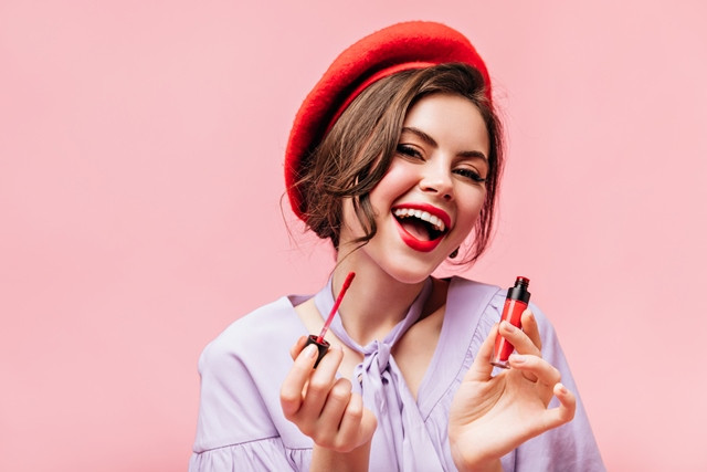 Ini lima gradasi lip tint yang bisa jadi rekomendasi untuk kamu. (Foto: Ilustrasi/Freepik.com)