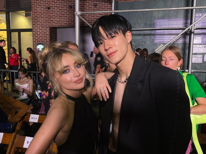 Aksi Jeno NCT di New York Fashion Week Jadi Perbincangan Mancanegara