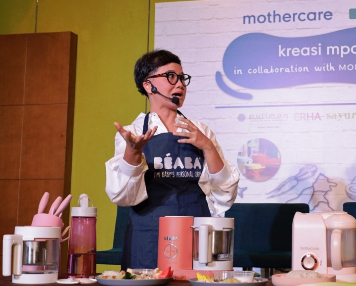 Cara Tepat Memperkenalkan MPASI pada Bayi