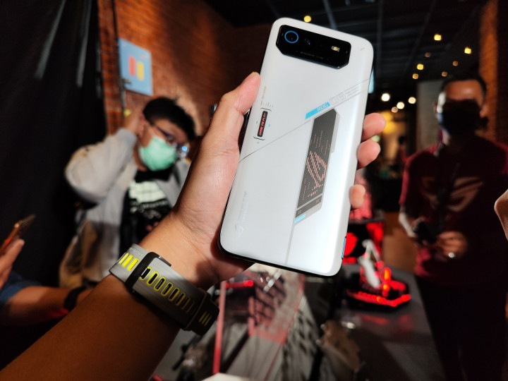 Hands On Asus ROG Phone 6 Series, Masuk Indonesia 21 September 2022
