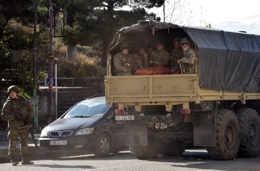 Azerbaijan troops holds ceasefire with Armenian after deadly clashes. Photo: AFP