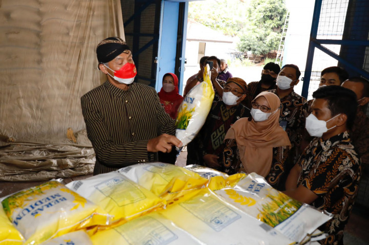 Ganjar: Harga Sejumlah Komoditas di Jawa Tengah Turun