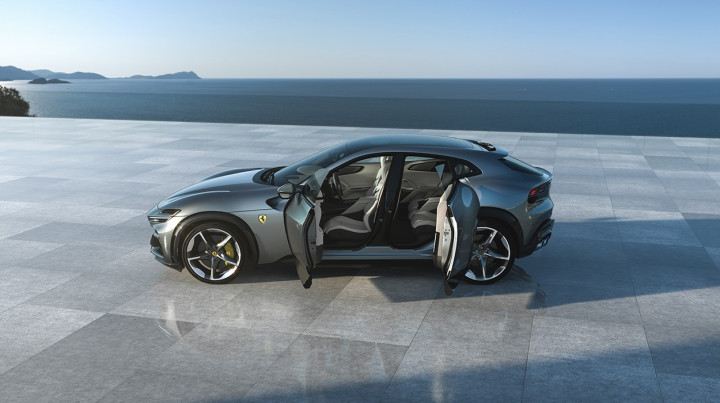 Ferrari Purosangue yang Enggan Dikategorikan SUV