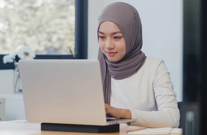 Mau Tambah Penghasilan? Ini Rekomendasi Freelance Paling Laris