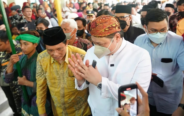 Hadiri Srawungan Sanak Mangkunegaran, Airlangga Sebut Solo Punya <i>Twin Engine</i>