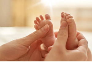 Kenali 5 Ruam yang Sering Muncul di Kaki Bayi