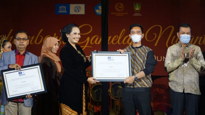 Pemerintah Serahkan Sertifikat Gamelan sebagai WBTb UNESCO kepada Masyarakat