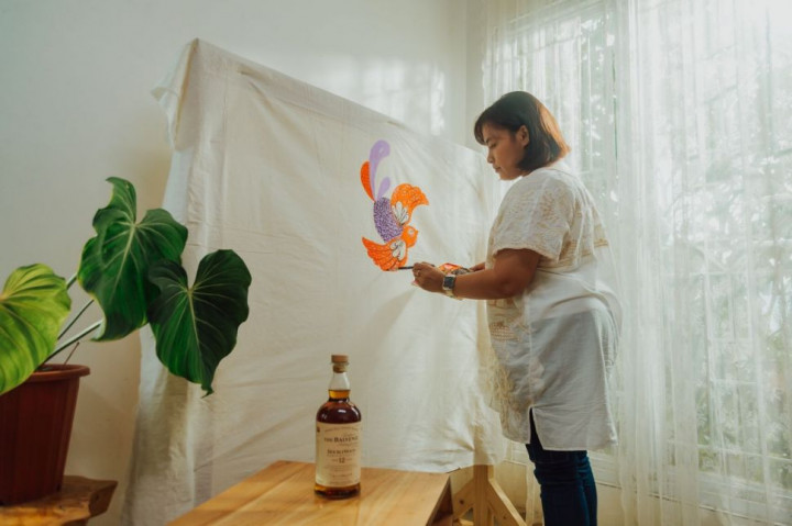 Diela Maharanie Gabungkan Tiga Elemen Indonesia di Karya Seni Terbaru