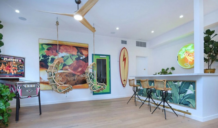 Cara Delevingne Jual Rumah ke Usher Rp50 Miliar, Interiornya Warna-Warni