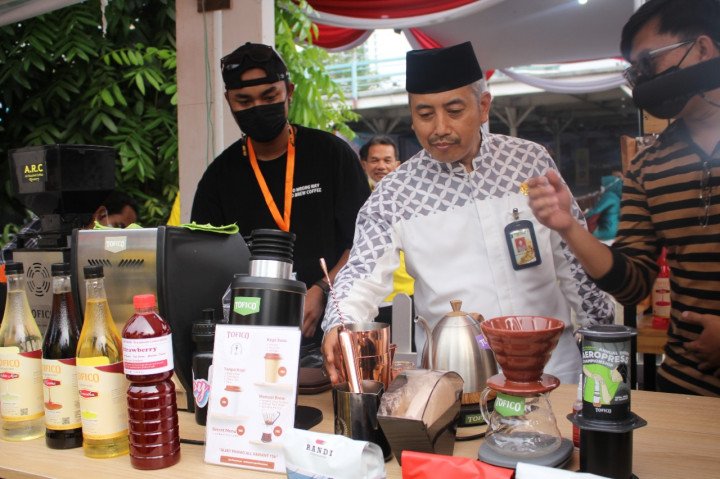 Mengenal Keragaman Kuliner dan Kopi Nusantara di Festival Sentra Primer Barat