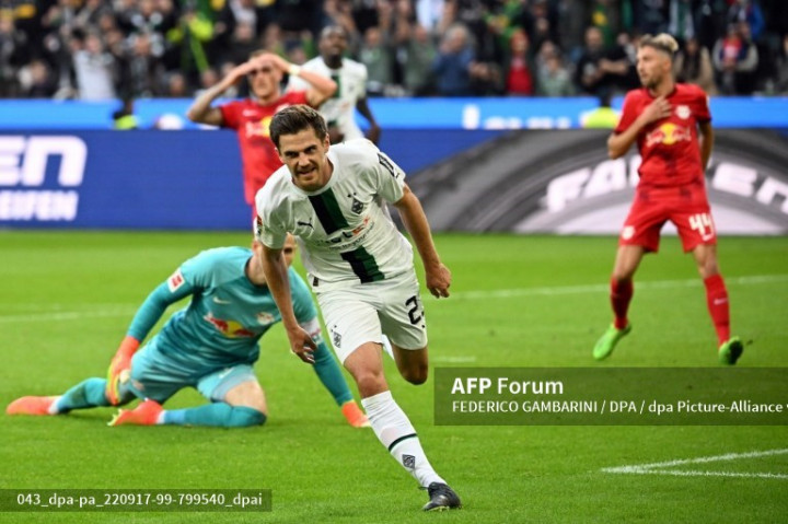 Gladbach Berpesta Lawan Leipzig