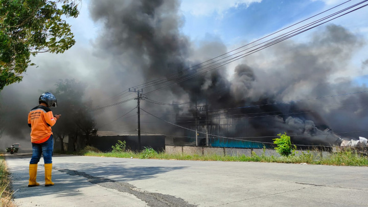Pabrik Pengolahan Bonggol Jagung di Mojokerto Ludes Terbakar