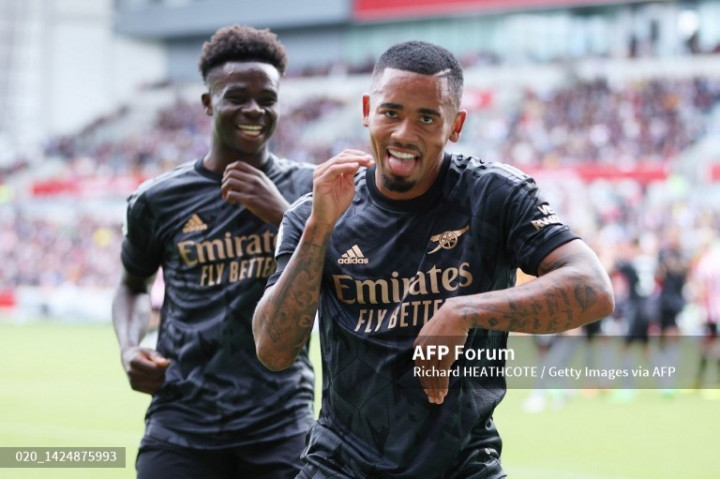 Arsenal Berpesta di Markas Brentford